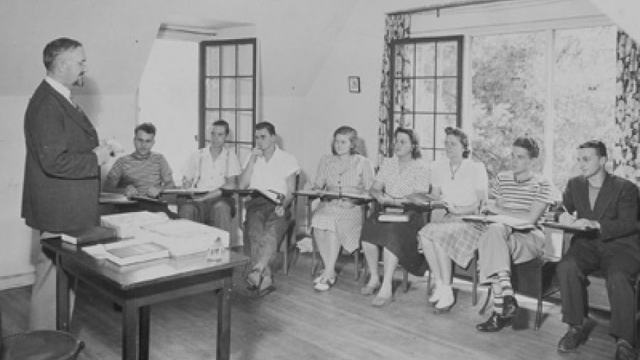 1940s classroom